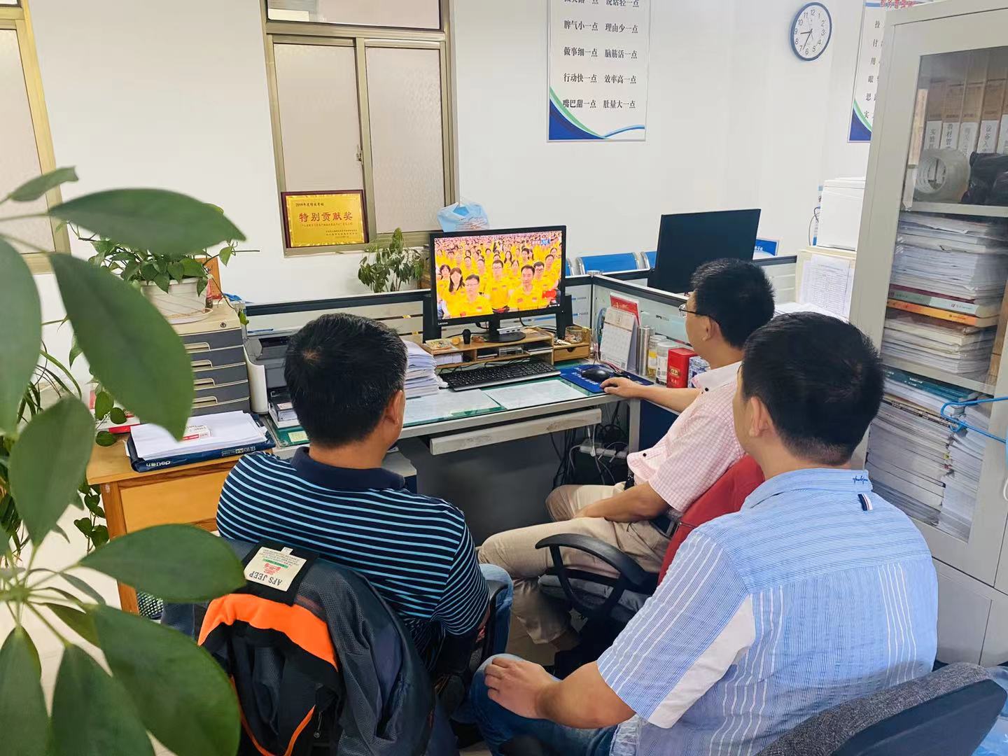 6D3E310F1E5C62B383F8D59B75676059.jpg 6D3E310F1E5C62B383F8D59B75676059.jpg